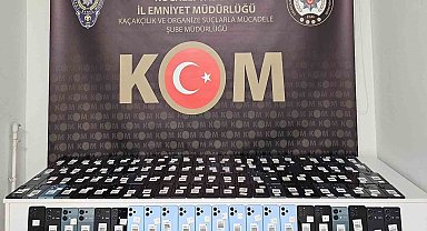 TEM'de bir araçta 140 adet kaçak cep telefonu ele geçirildi