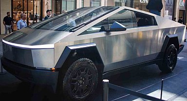 Tesla, 27 bin Cybertruck aracını geri çağırıyor