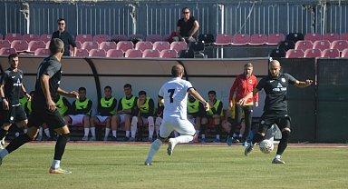 TKİ Tavşanlı Linyitspor sahasında Fethiye İdmanyurduspor'u konuk etti