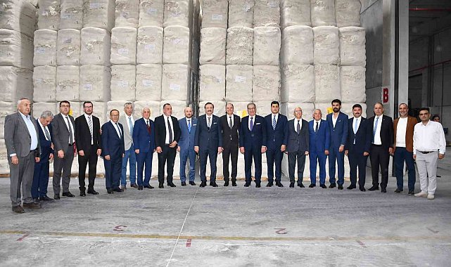 TOBB Başkanı Hisarcıklıoğlu, Büyük Menderes Tarım Ürünleri Lisanslı Depoculuk'ta incelemelerde bulundu