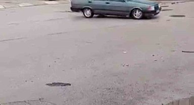 TOFAŞ sürücüsü yol ortasında dakikalarca drift attı, o anları kayda aldırdı
