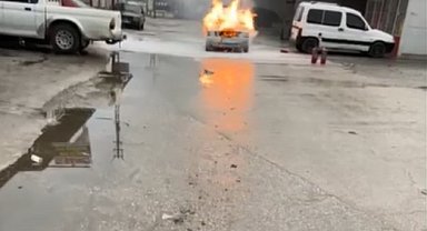 Tokat'ta muayeneye götürülen otomobil kül oldu