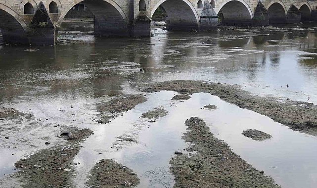 Tunca Nehri 'hurdalığa' dönüştü