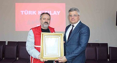 Türk Kızılay'dan Samsun İl Milli Eğitim Müdürlüğü'ne "altın madalya"