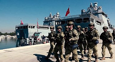 Türk tahliye gemileri Beyrut'a ulaştı