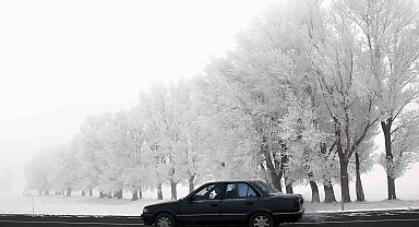 Türkiye'de gece en düşük hava sıcaklığı Hacıömer köyünde eksi 11,1 derece olarak ölçüldü