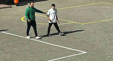 Ümraniye'de bıçakla okulu basan öğrenci gözaltına alındı