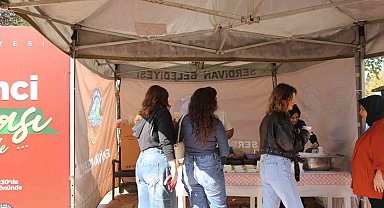 Üniversite öğrencilerine çorba ikramı