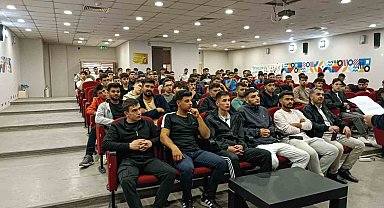 Üniversite yurdunda "Üniversite ve Yurt Yaşamına Uyum" semineri düzenlendi