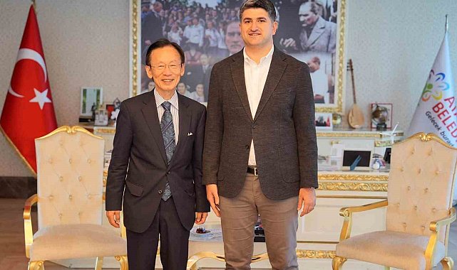 Ünlü Japon mimarın Ataşehir Belediyesi'ni ziyaretinde depreme karşı alınacak tedbirler görüşüldü