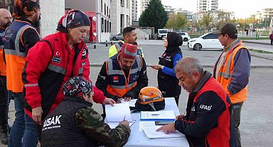 Uşak'ta gerçeğini aratmayan deprem tatbikatı