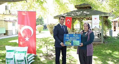 Uşak'ta üreticilere 24 ton yem bezelyesi dağıtıldı