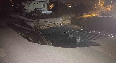 Üsküdar'da istinat duvarı çöktü