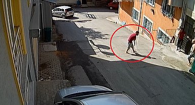 Uyuşturucu kullanan 2 arkadaş birbirlerini bıçakladı: Kavga sonrası kamerada