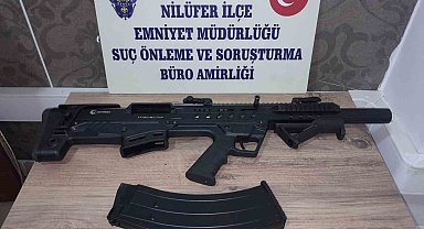 Uzun namlulu silahla havaya böyle ateş açtı