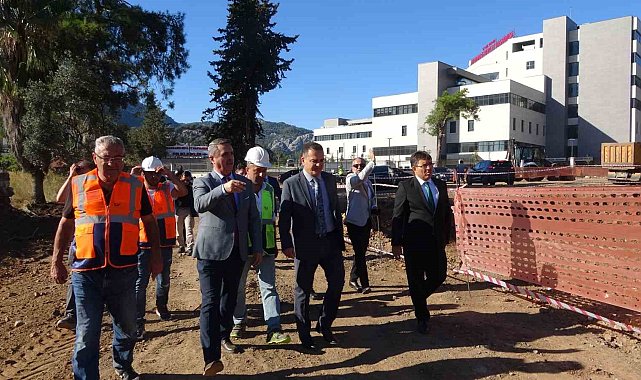 Vali Akbıyık Marmaris'te kamu yatırımlarını yerinde inceledi