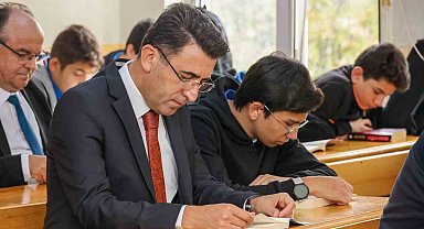 Vali Aygöl'den öğrencilere kitap okuma teşviki