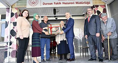 Vali Çiçekli: "Onlar bizim başımızın tacıdır"