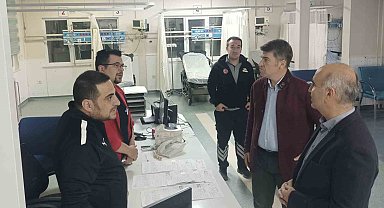 Vali Önder Bakan'dan acil serviste çat kapı inceleme