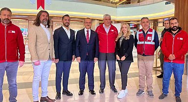 Vali Seddar Yavuz'dan MalatyaPark'taki kan bağışı programına destek
