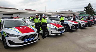 Van Emniyet Müdürlüğüne yeni araçlar teslim edildi
