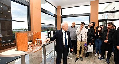 Van YYÜ'de 'Tiyatro Dekorları Maket Sergisi' açıldı