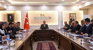 Van'da yapımı devam eden kütüphanelerle ilgili değerlendirme toplantısı