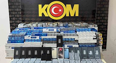 Viranşehir'de 85 kaçak cep telefonu ile 5 bin paket sigara ele geçirildi