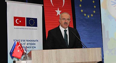 VolunFest'le gençler ÇOMÜ'de buluştu