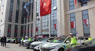 Yalova'da emniyet ve jandarmaya 32 yeni araç teslim edildi