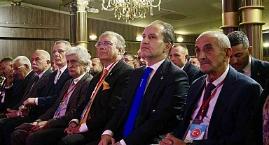 Yeniden Refah Partisi Genel Başkanı Erbakan: "İsrail nedeniyle yıllardan beri Orta Doğu'da kan var"