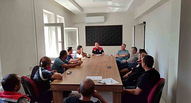 Yenipazar'da hayvan hastalıkları konuşuldu