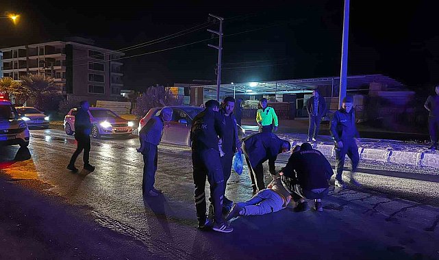 Yola atlayan kadına otomobil çarptı