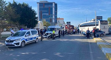 Yolcu otobüsü, minibüs ve vincin karıştığı kazada otobüs sürücüsü yaralandı