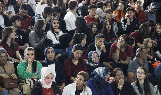 Yozgat'ta bin 500 kişiye "En İyi Narkotik Polisi Anne" konulu eğitim verildi