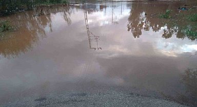 Yüksek kesimlerde kar, iç kesimlerde ise yağmur hayatı olumsuz etkiliyor