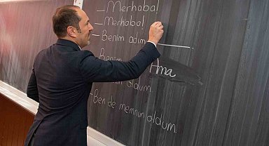 Yunus Emre Enstitüsü'nün "Tercihim Türkçe" projesi Romanya'da yeni dönemine başladı