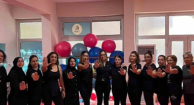 Yunusemre'de Gençlik Ve Spor Hizmetleri'nden kadın cinayetlerine tepki