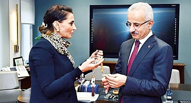 Ulaştırma Bakanı Uraloğlu: Sosyal medyada 16 yaş sınırı olmalı