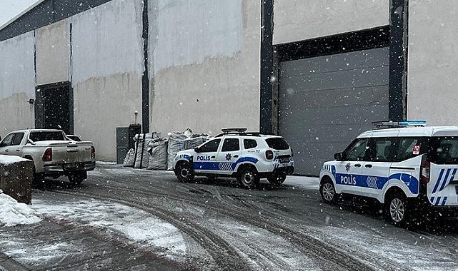 Sanayi sitesinde feci olay: Doğrama kazanına giren işçi, makine çalışınca hayatını kaybetti