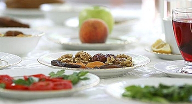 Oruç tutmanın faydaları saymakla bitmez: Zihinsel hastalıklardan sindirim sistemine kadar etkili… O bir şifa kaynağı!