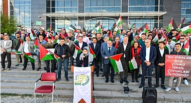 KMÜ'de Sumud Filosuna destek