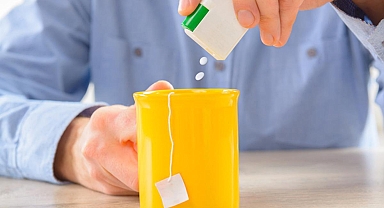 Çay ve kahveye attığınız tatlandırıcılar gerçekten masum mu?