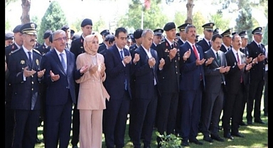 Karaman'da Şehitlikte 15 Temmuz Anma Programı Düzenlendi